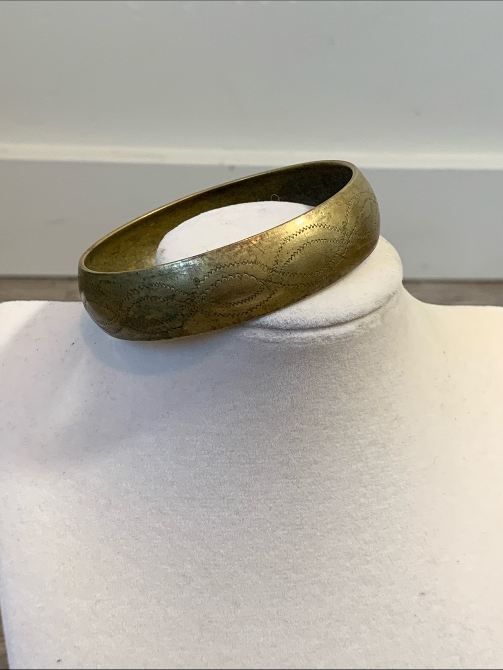 Brass Etched Bangle Bracelet - Gold Tone